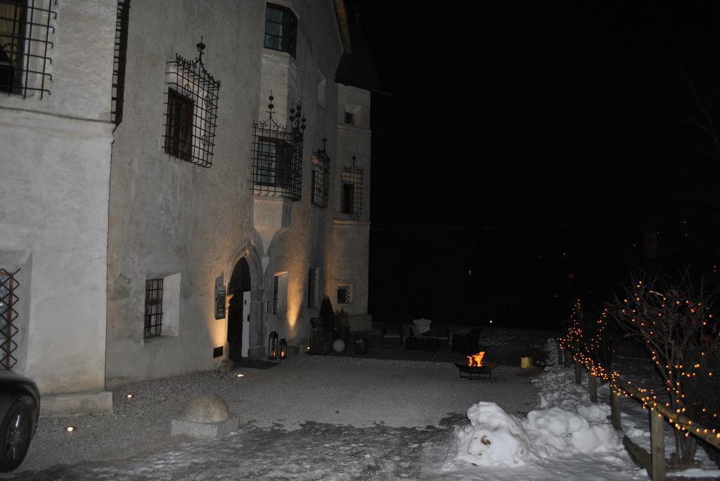 Ansitz Heufler Hotel Rasun di Sopra Kültér fotó